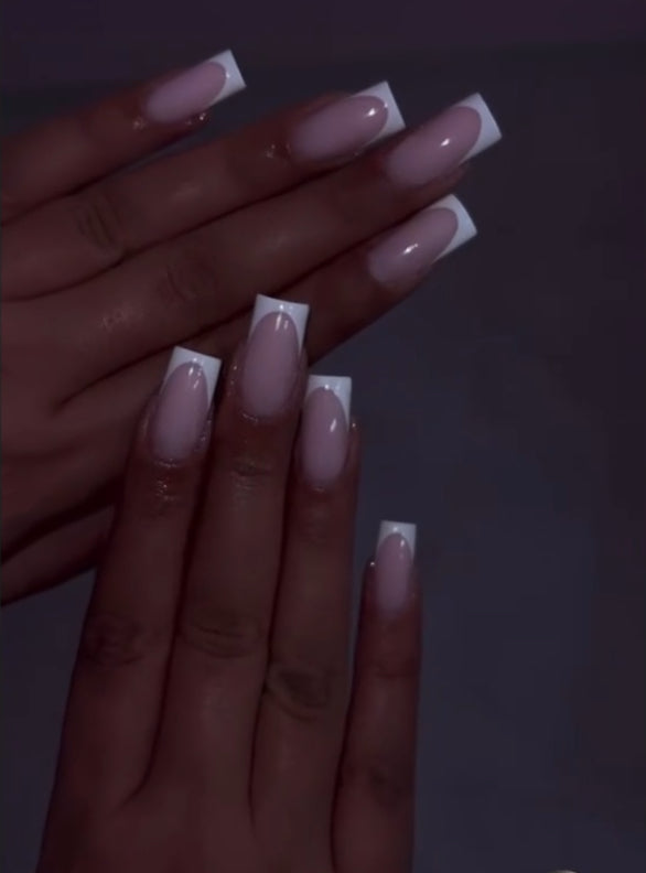 Les Avantages du Polygel : La Révolution de la Manucure à Domicile