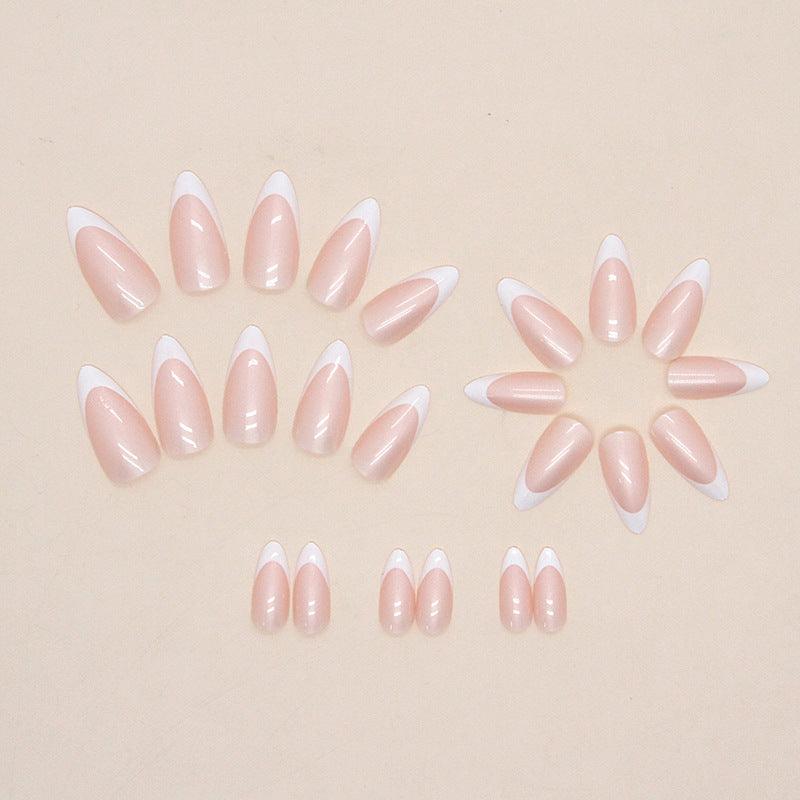 Press On Nails, Aurora French